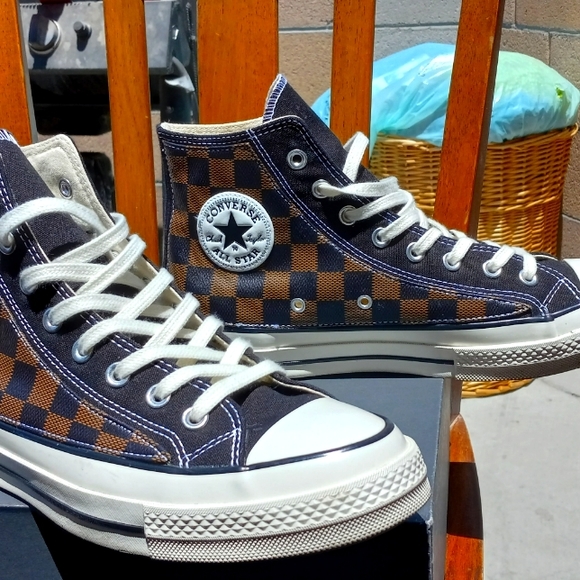 Sneakers - Picture 1 of 3